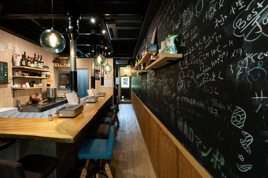 レトロでオシャレな焼肉店は、普段使いにも特別な日にもぴったり