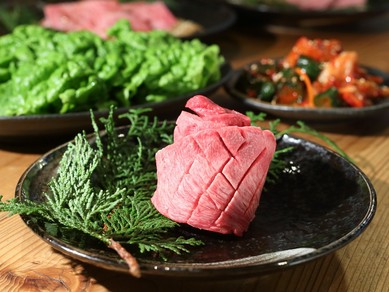和牛＆厳選メニューもあり。コストパフォーマンス抜群の食べ放題