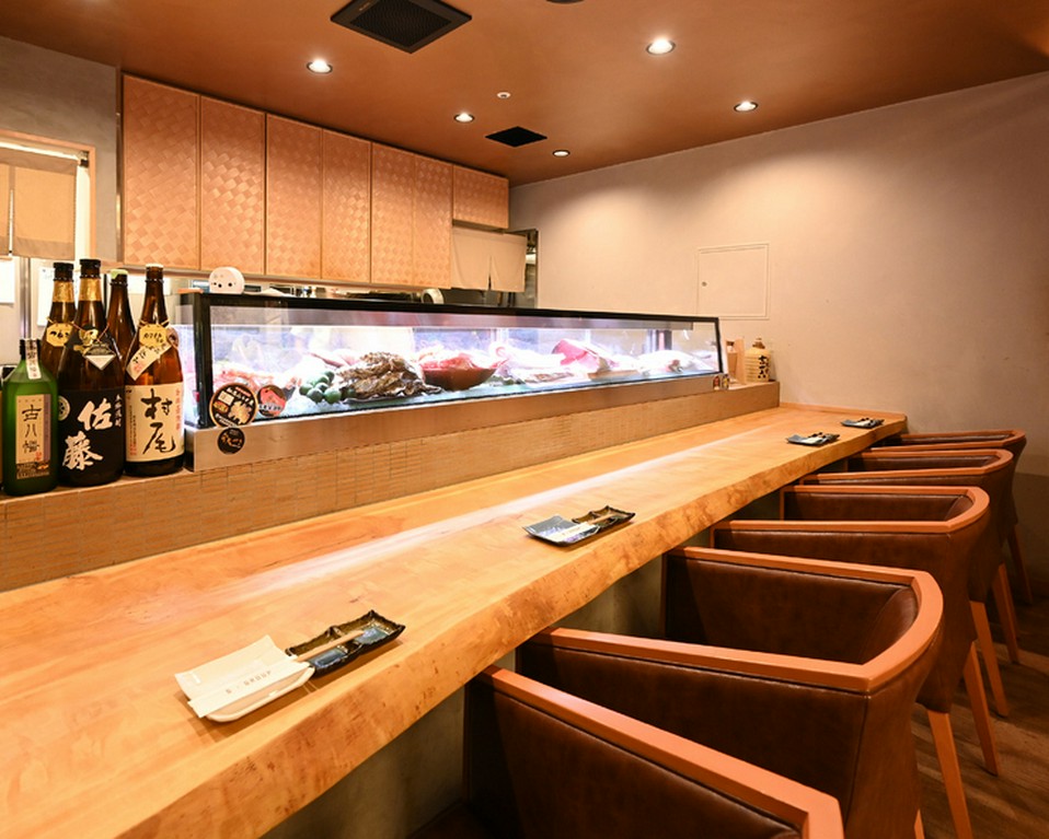 カウンター席