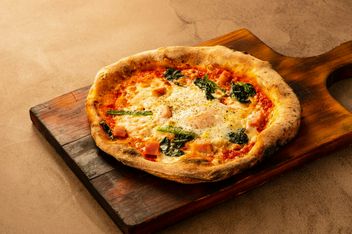 Pizza &amp; Wine BotoRu 혼아쓰기역 앞점