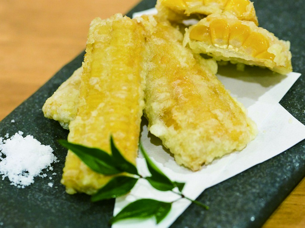 とうもろこしの甘さ際立つ『とうもろこしのつまみ揚げ』