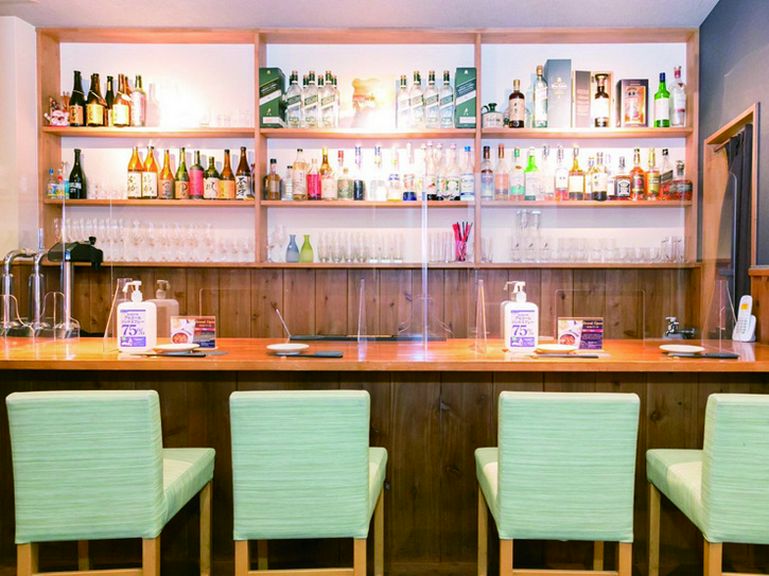 ニーズに合わせて利用できる、3フロアに分かれた店内