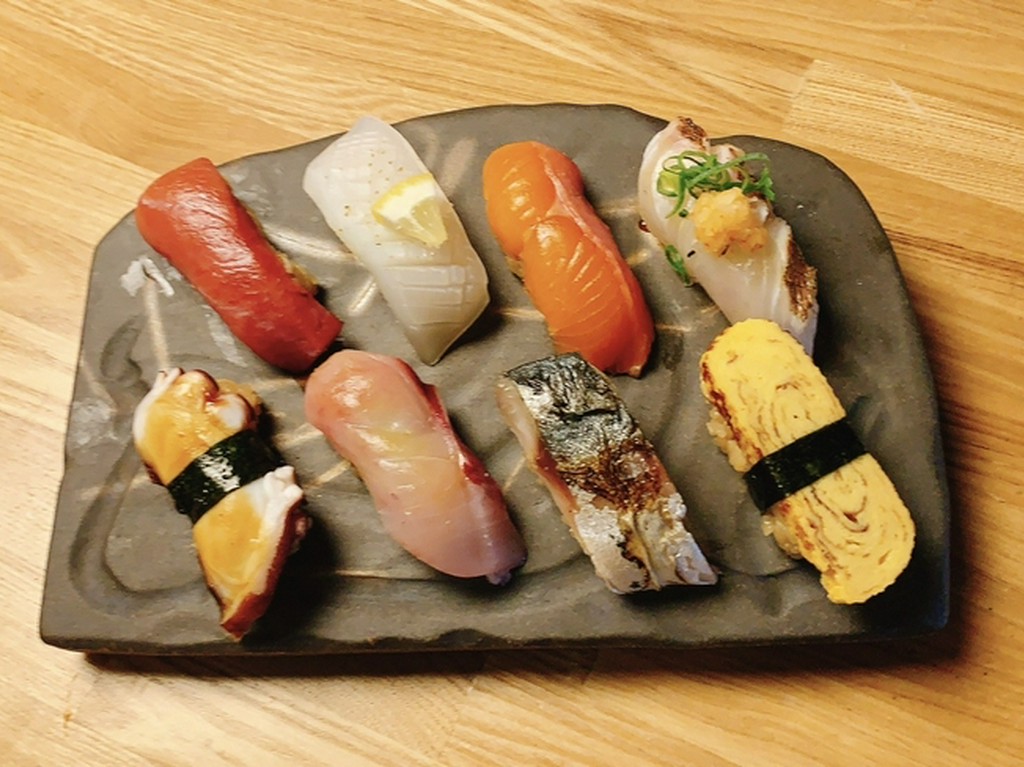 おまかせにぎり8貫