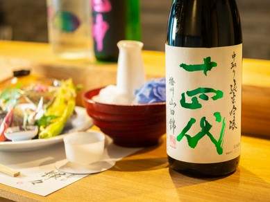 利酒師でもある店主自ら厳選した日本酒たち