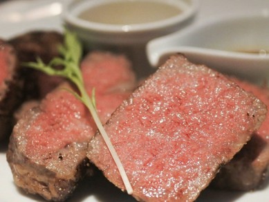 『ニュージーランド産　牧草牛　2種食べ比べグリル（100g　計200g）』