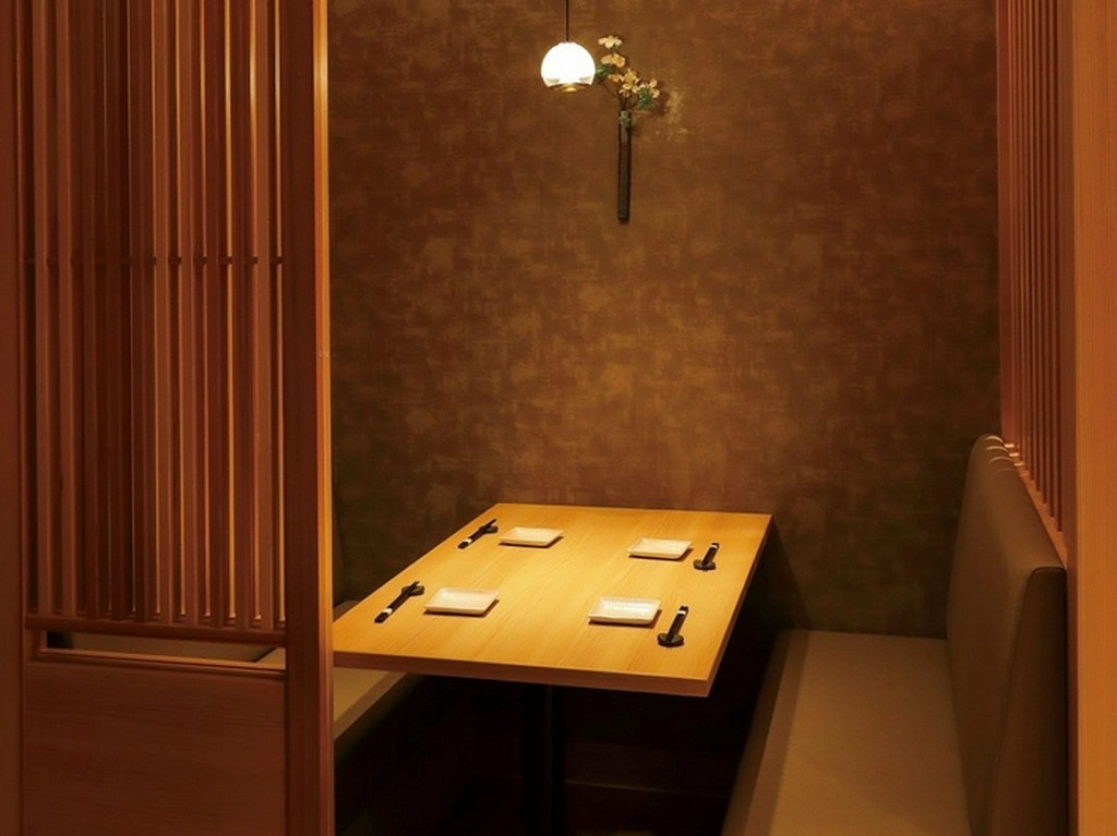 シックで落ち着いた雰囲気は、大人デートにぴったり