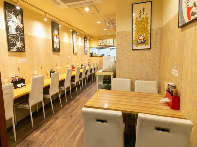 カウンター席がある