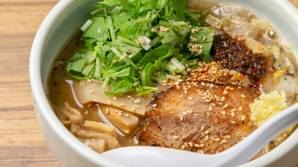 道産味噌をお店でブレンド。京都ならではの野菜も取り入れた一杯