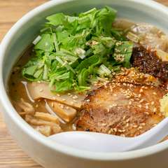 道産味噌をお店でブレンド。京都ならではの野菜も取り入れた一杯