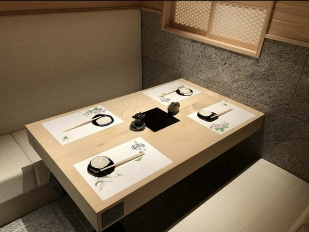 接待や家族で利用しやすい個室は、5名まで入室可能