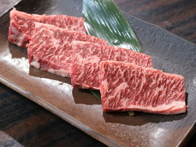 鮮度抜群。柔らかな食感がヤミツキになる『特選ハラミ』