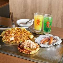 『お好み焼』『焼そば』『もんじゃ焼』。風月自慢のメニューが勢揃い。2名向け『風セット』