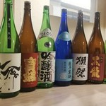 全国からよりすぐりの日本酒50種をお楽しみください！詳しい内容は、日本酒のメニューをご覧ください。