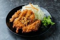豊かな風味にご飯も進む『油淋鶏定食』