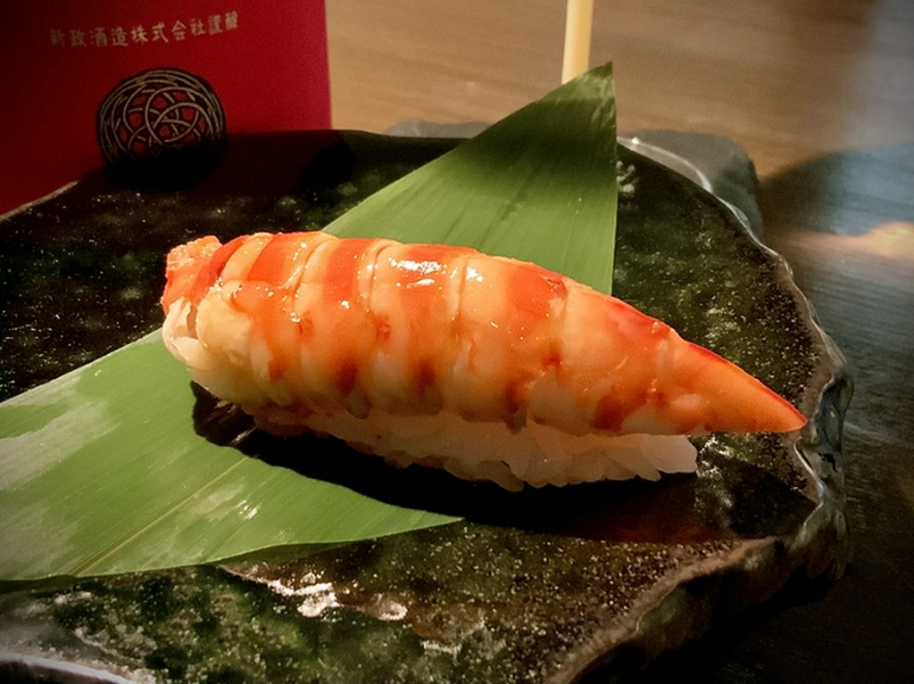 こだわりの日本酒と逸品で、老若男女問わずもてなす