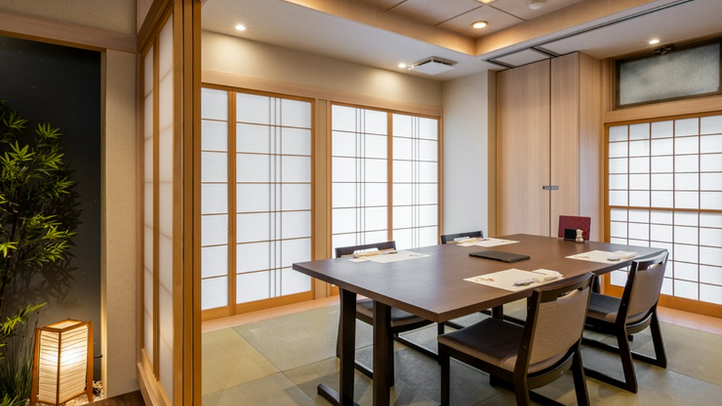 法要や大切なゲストをもてなす接待。また記念日、お誕生日にも