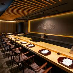 箱根湯本のホテル内に佇む、金乃竹グループ直営の高級寿司店