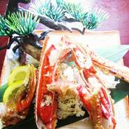 生でも食べれるかにをプロの腕で焼き上げました。食べ易い状態で提供してます。