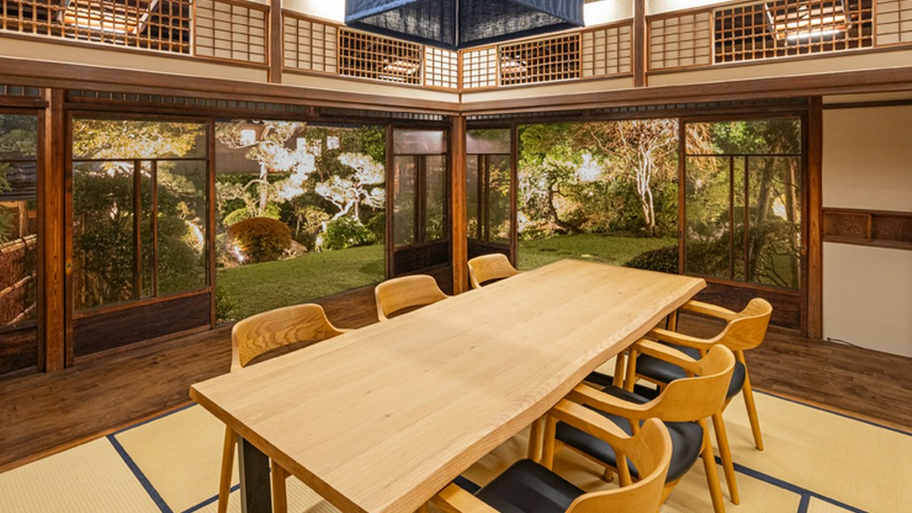 季節の訪れが彩りをもたらす、静けさあふれる空間