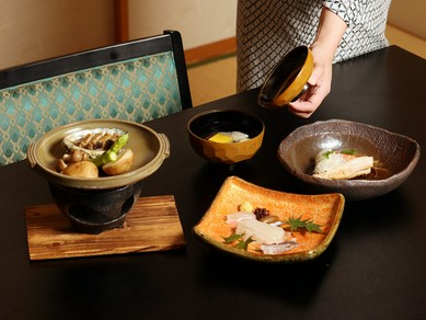 地酒＆全国の銘酒で魅せる料理長厳選の日本酒ペアリングが人気