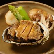 2025年から宿泊なしのプランを本格スタート。会席料理店として、より気軽に利用でき、記念日や人生の節目の食事会、慶事の会食などに頼りになります。節目ごとに訪れると、家族の歴史に寄り添う一軒となるでしょう。