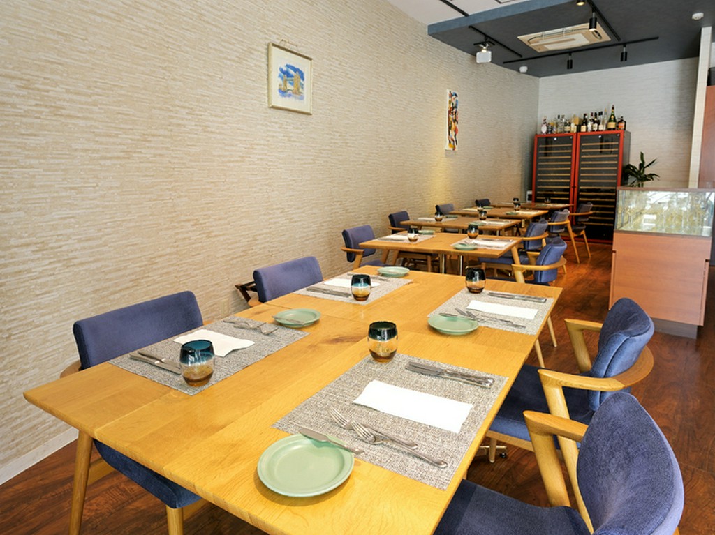 食通も唸る正統派フレンチをカジュアルな隠れ家空間で