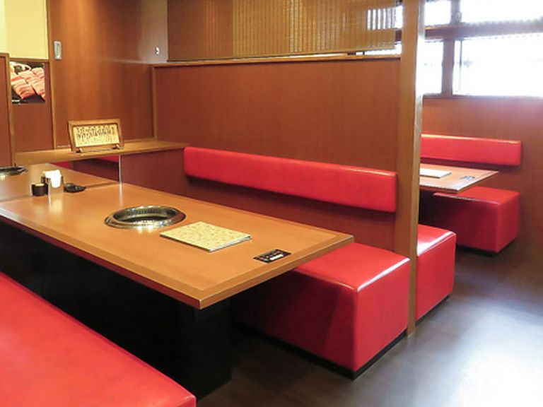 ゆったりソファー席で居心地も抜群◎