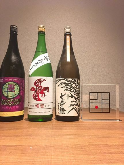 こだわりの肉料理は、和洋の銘酒と合わせて