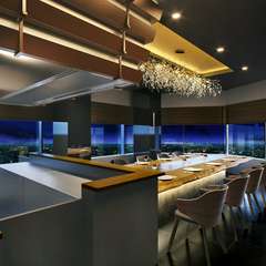 ホテル地下1階。非日常的な喜びを与えてくれる鉄板焼レストラン