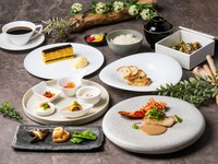 ランチにシーフードコースもご用意しております。
お肉が苦手な方にはこちらの魚介の鉄板焼が楽しめるコースを是非！