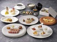 A5ランクの銘柄牛をメインに鉄板焼のフルコース全11品
デザートも付いて満足のコース