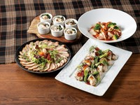 ・鱈と牡蠣の白ワイン蒸し　アサリのジュとセリを添えて
・カリフラワーとポテトのカレー風味グラタン
・ブリと季節野菜のトマト煮
・鴨胸肉の冷製エストラゴン風味　ギリシャ風野菜のマリネ添え