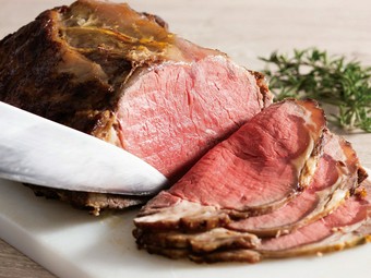 ランチタイムの人気メニュー『ローストビーフ』