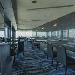 景色と共に味わうこだわりの逸品。ホテル最上階のレストラン