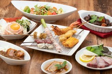 旬のカルパッチョと人気の牛すじ煮込み
限定串と人気串も楽しめる人気の宴会コース！