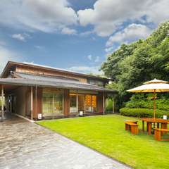 誰にも邪魔されない自然豊かな空間で、ゆったり寛ぐひととき