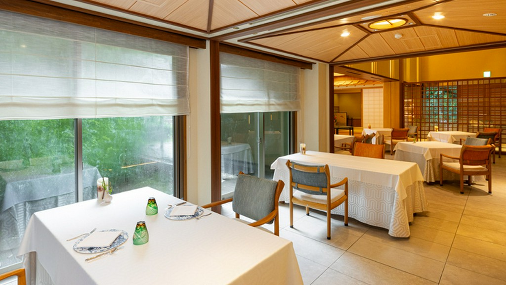 フレンチのコースを子どもと一緒に楽しめる、粋なレストラン