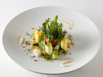 インパクト大！リピーターも驚く野菜が主役の『旬野菜の一品』