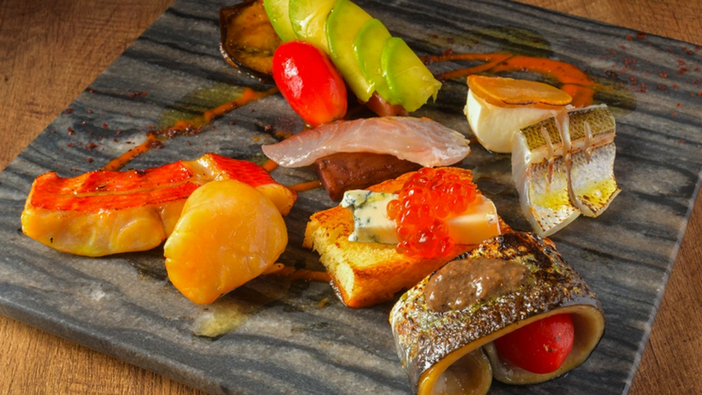 見た目も華やか『事前予約のみ・前菜のスペシャルな盛り合わせ（1人前）』