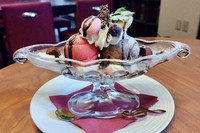 チョコレートアイス、いちごアイス使用
※＋200円で珈琲or紅茶付き