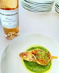 三浦漁港から届いた鮮魚をその日の調理法でいただける『お魚料理』