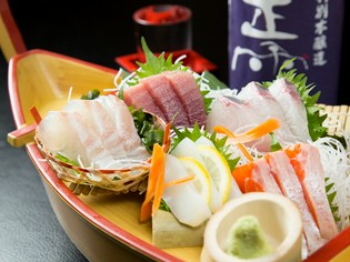静岡県産「ふじのくに　いきいきどり」と旬の魚介