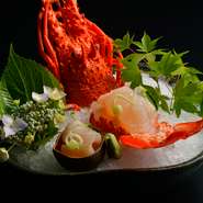 各種用途に合わせたコースをご用意しております。テーブル席は全て個室のご案内となり、周りを気にせずに食事ができます。