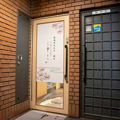 北新地駅より徒歩5分。特別な日にも最適な場所