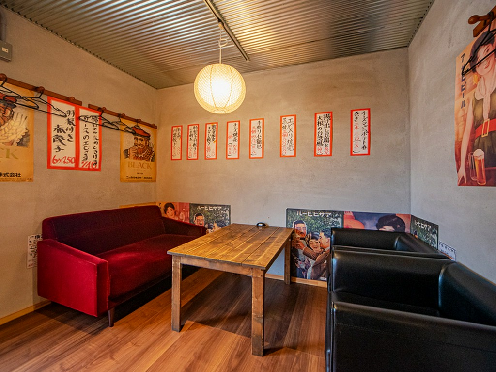 本場さながらの点心と、シャンパンを味わうおしゃれな女子会