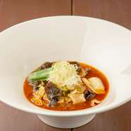 （追加パクチー：44円、追加辣油+1辛：22円）