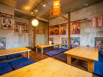 グループでも一人でも、大衆中華を気ままに味わえる店
