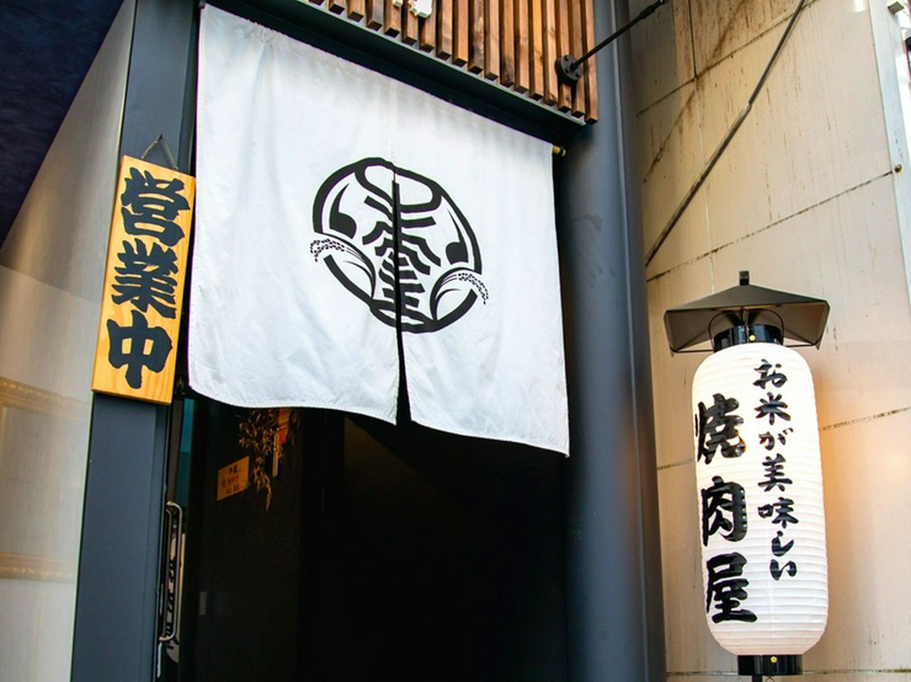 各線なんば駅より徒歩5分