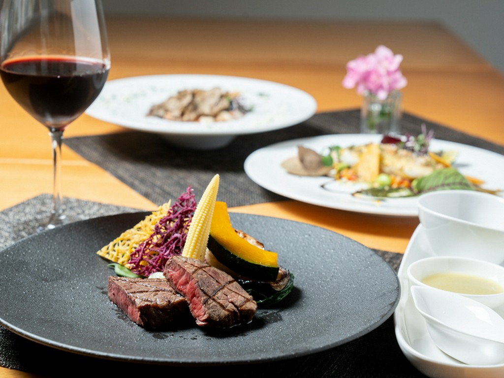 正統派フレンチを軸とした多彩な欧風料理を楽しめる隠れ家的名店