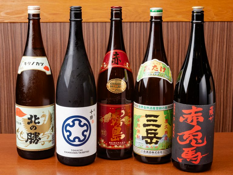 厳選した日本酒は、十勝産や道東産など道産が中心